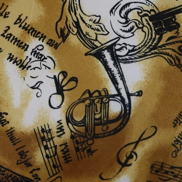 Laura & Jayne Two Vintage 90s Music Print Plus Size Button Up Top 20W - Picture 12 of 16